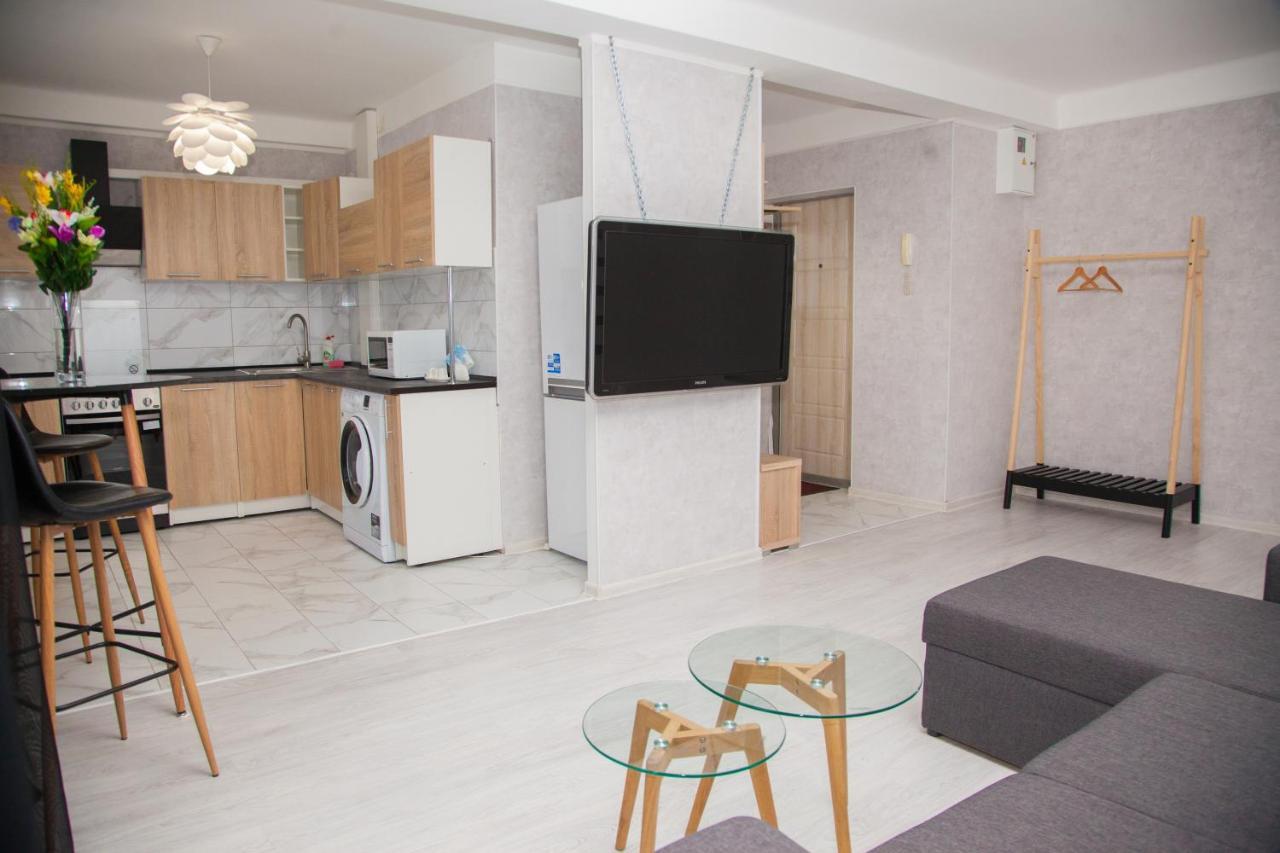 2 Rooms Luxury Apartment On Shkilna 34 Street Zaporizhia Luaran gambar